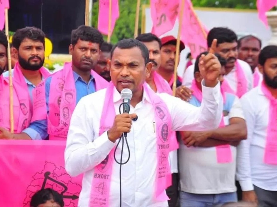 ప్రమాదాలు జరుగుతున్న పట్టించుకోని అధికారులు