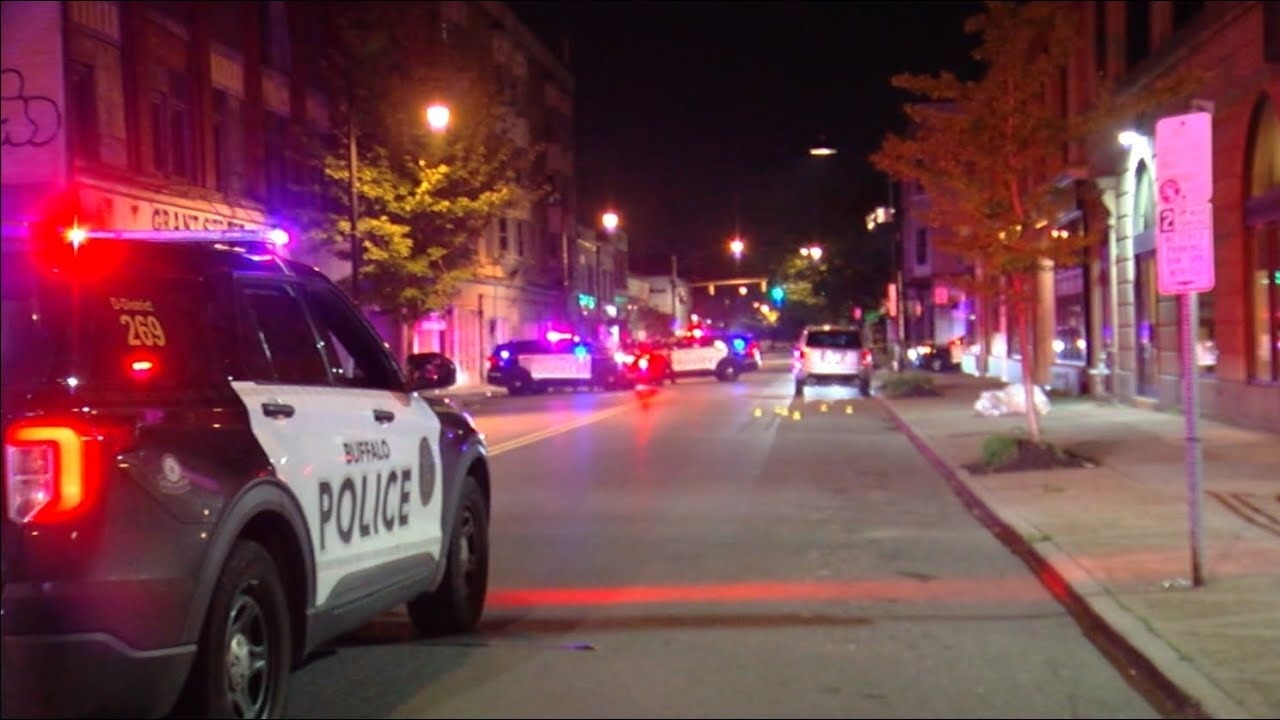 అమెరికాలో కాల్పుల కలకలం