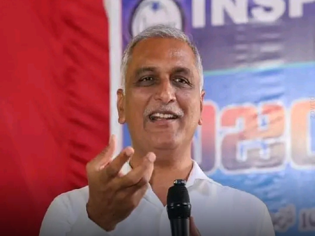 పది విద్యార్థులకు ‘విజయీభవ’: హరీశ్ రావు