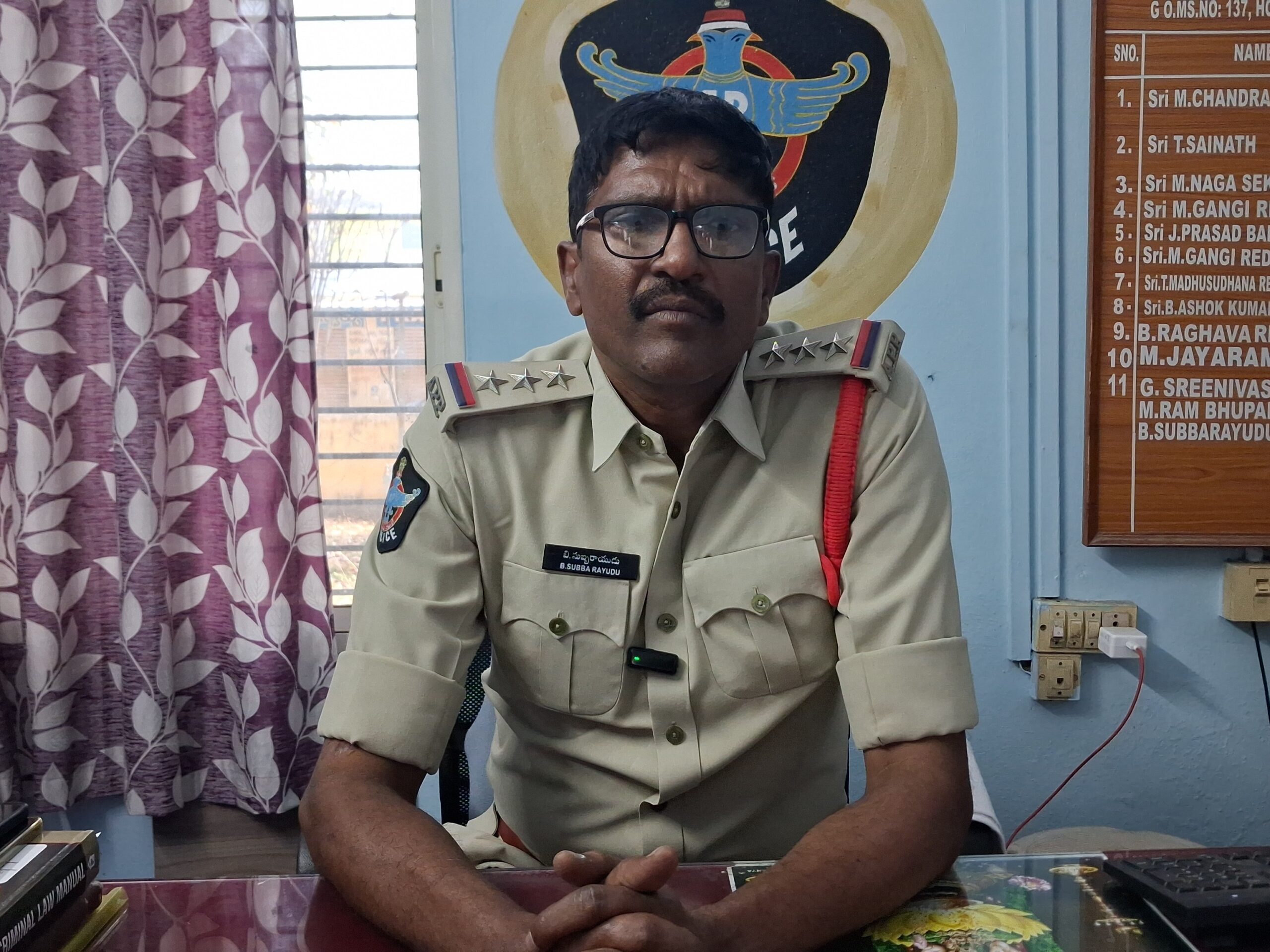 పట్టణంలో క్రాకర్స్ విక్రయాలకు అనుమతులు లేవు