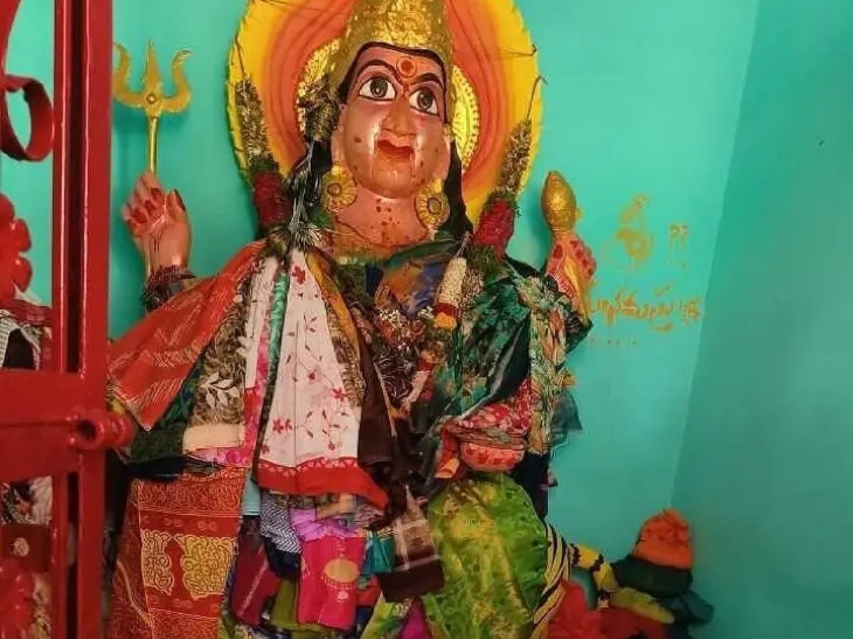 వైభవంగా పెద్దమ్మ పెద్దిరాజు కళ్యాణం