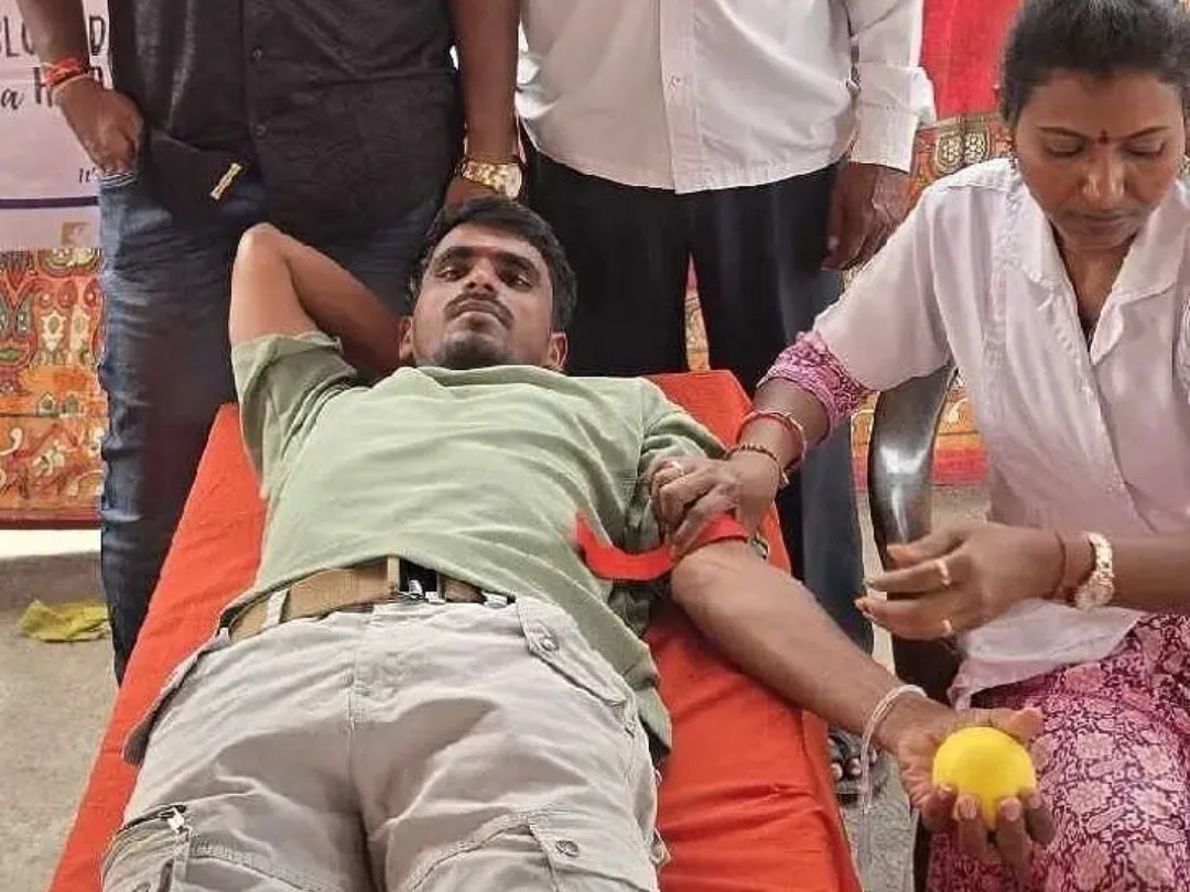 చిన్నారుల కోసం రక్తదాన శిబిరం