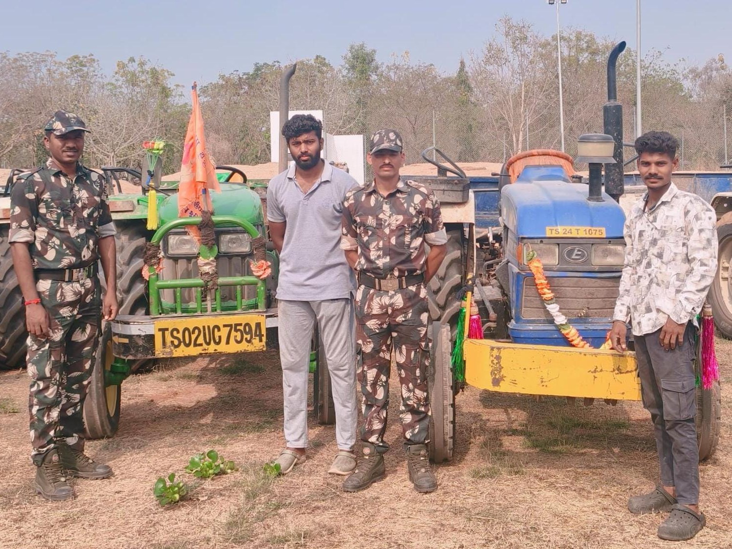 అక్రమ ఇసుక తరలిస్తున్న రెండు ఇసుక ట్రాక్టర్లు సీజ్