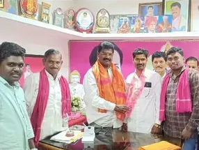 30 మంది బీఆర్ఎస్‌లో చేరిక