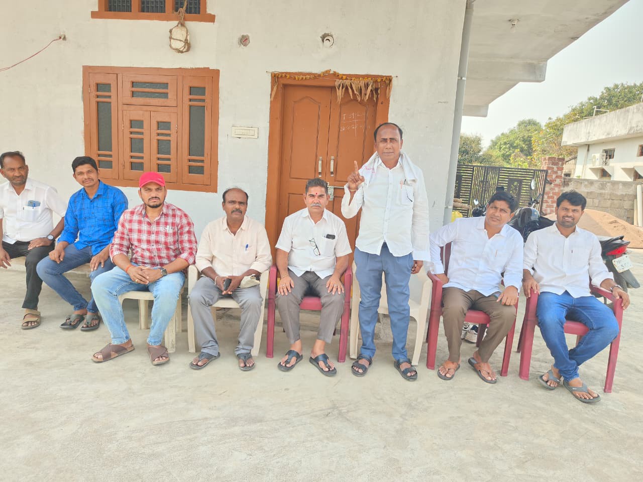 ‘విద్యా కమిషన్ సిఫార్సులను సవరించాలి’