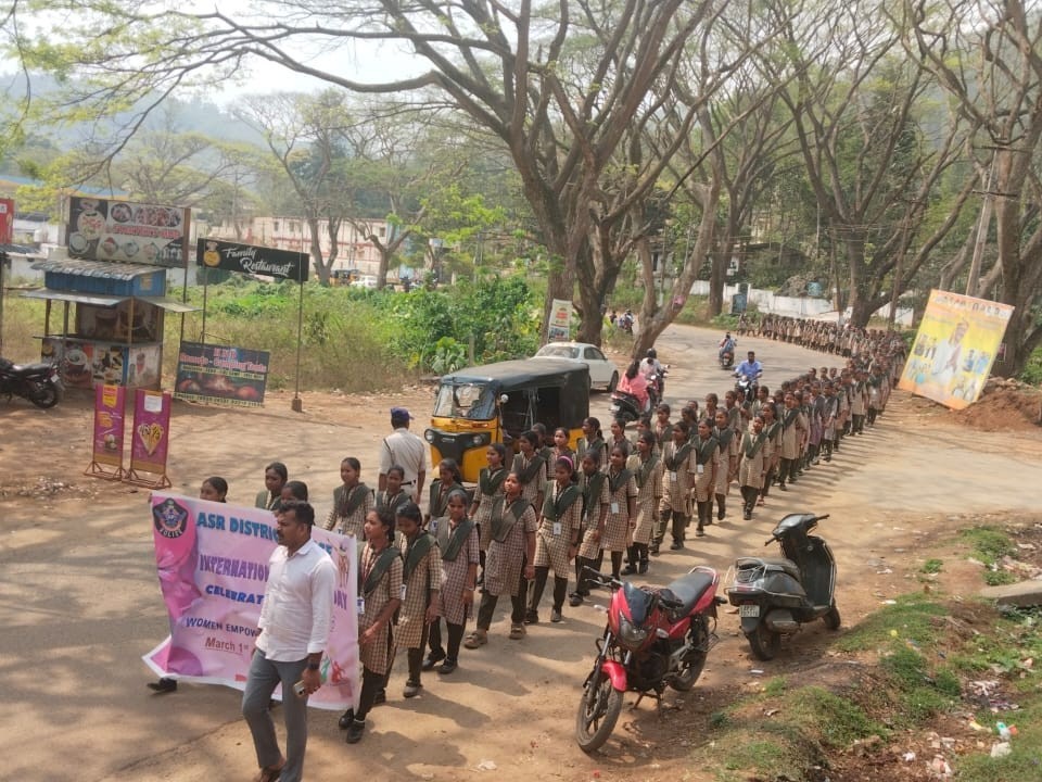 ‘మహిళల పట్ల వివక్షత తగదు’