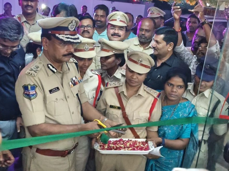 జనగామలో భరోసా, షీటీం కేంద్రాల ప్రారంభం