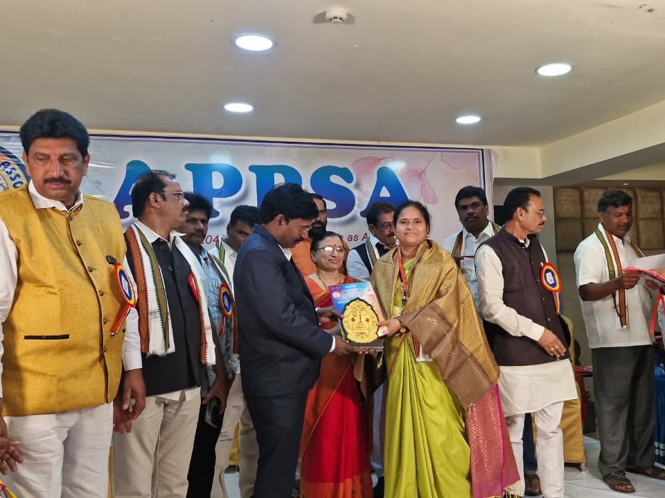 నాగమణి ఎక్స్‌లెన్స్ అవార్డు