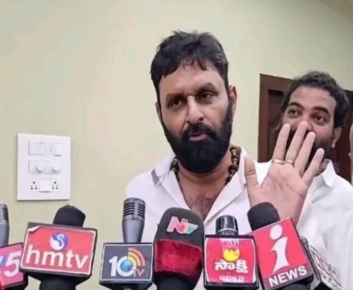 21 మంది ప్రాణాలు కోల్పోవడం తీరనిలోటు: మాజీ మంత్రి