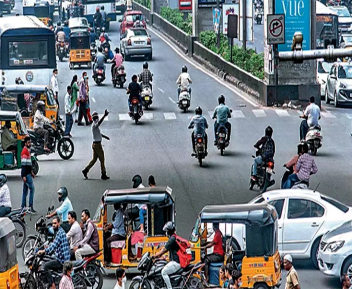 ఇక నుంచి మీరే ట్రాఫిక్ పోలీస్ అవ్వొచ్చు..!