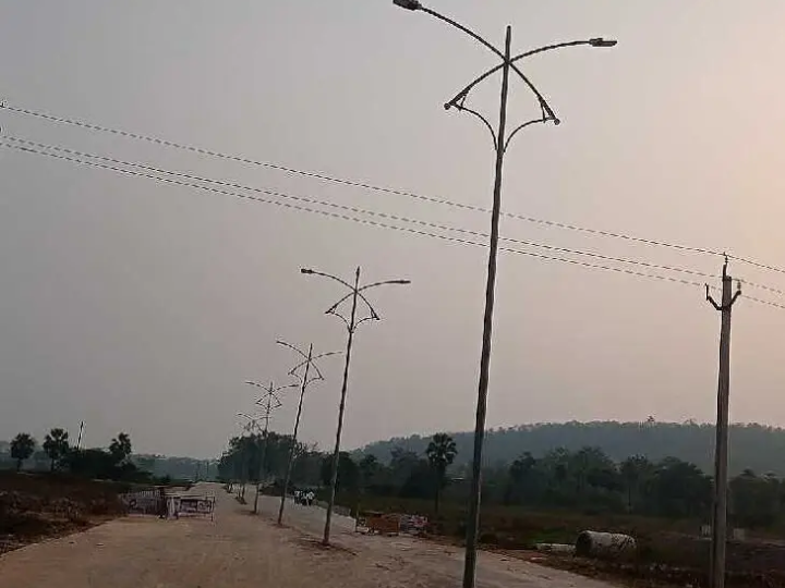 “వెంటనే విద్యుత్ లైట్లు మరమ్మత్తులు చేపట్టాలి”