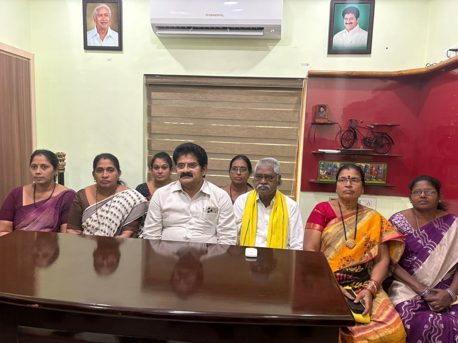 ‘చిరుద్యోగులకు కూటమి ప్రభుత్వం అండగా ఉంటుంది’