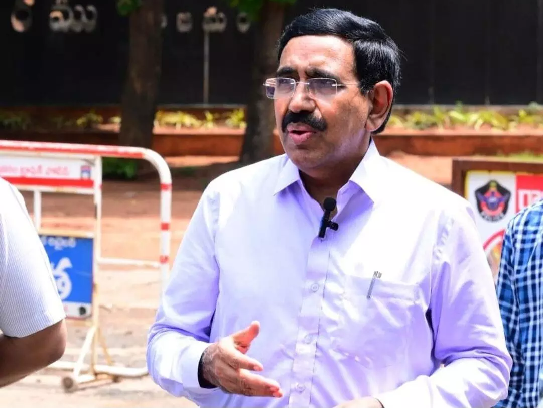 నా స్థలం కూడా పోయింది: మంత్రి