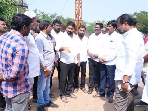 ‘జిల్లాలో త్వరలో అభివృద్ధి పనుల ప్రారంభం చేస్తాం’
