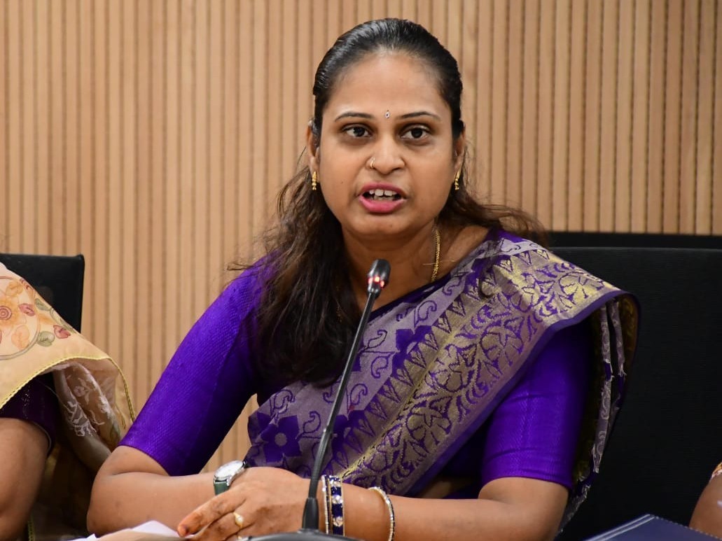 దివ్యాంగులకు ఉచిత బస్సు సౌకర్యం