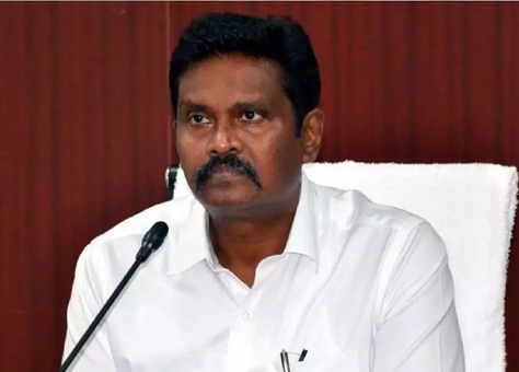 ఐపీఎస్ సునీల్‌కు హైకోర్టులో చుక్కెదురు