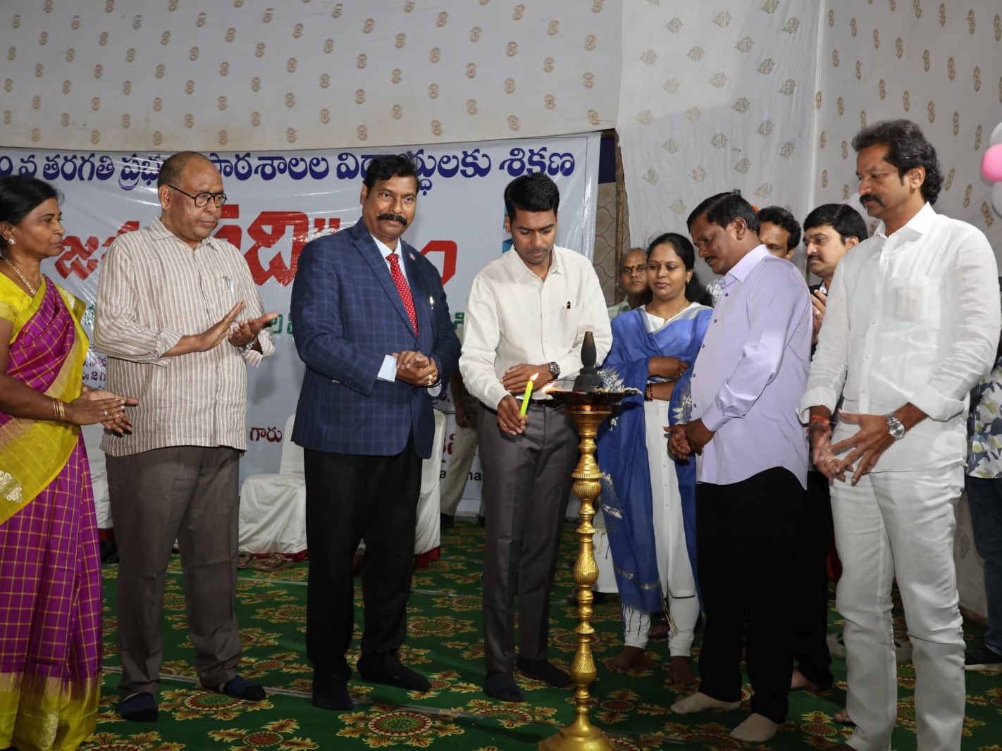 ‘ఒత్తిడి లేకుండా ప్రశాంతంగా పరీక్షలకు హాజరు కావాలి’