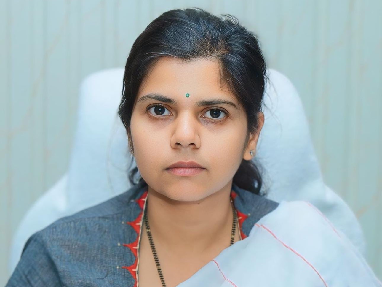 జిల్లా ప్రజలకు హోళీ శుభాకాంక్షలు: కలెక్టర్