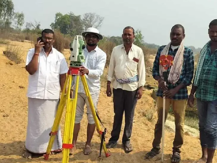 కోమటిపల్లి వాగుపై నూతన బ్రిడ్జి సర్వే