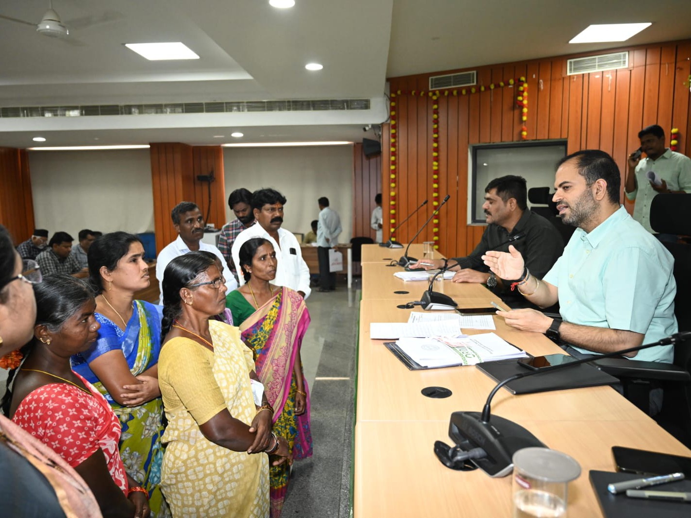 ‘ప్రజావాణి ఫిర్యాదులను తక్షణమే పరిష్కరించాలి’