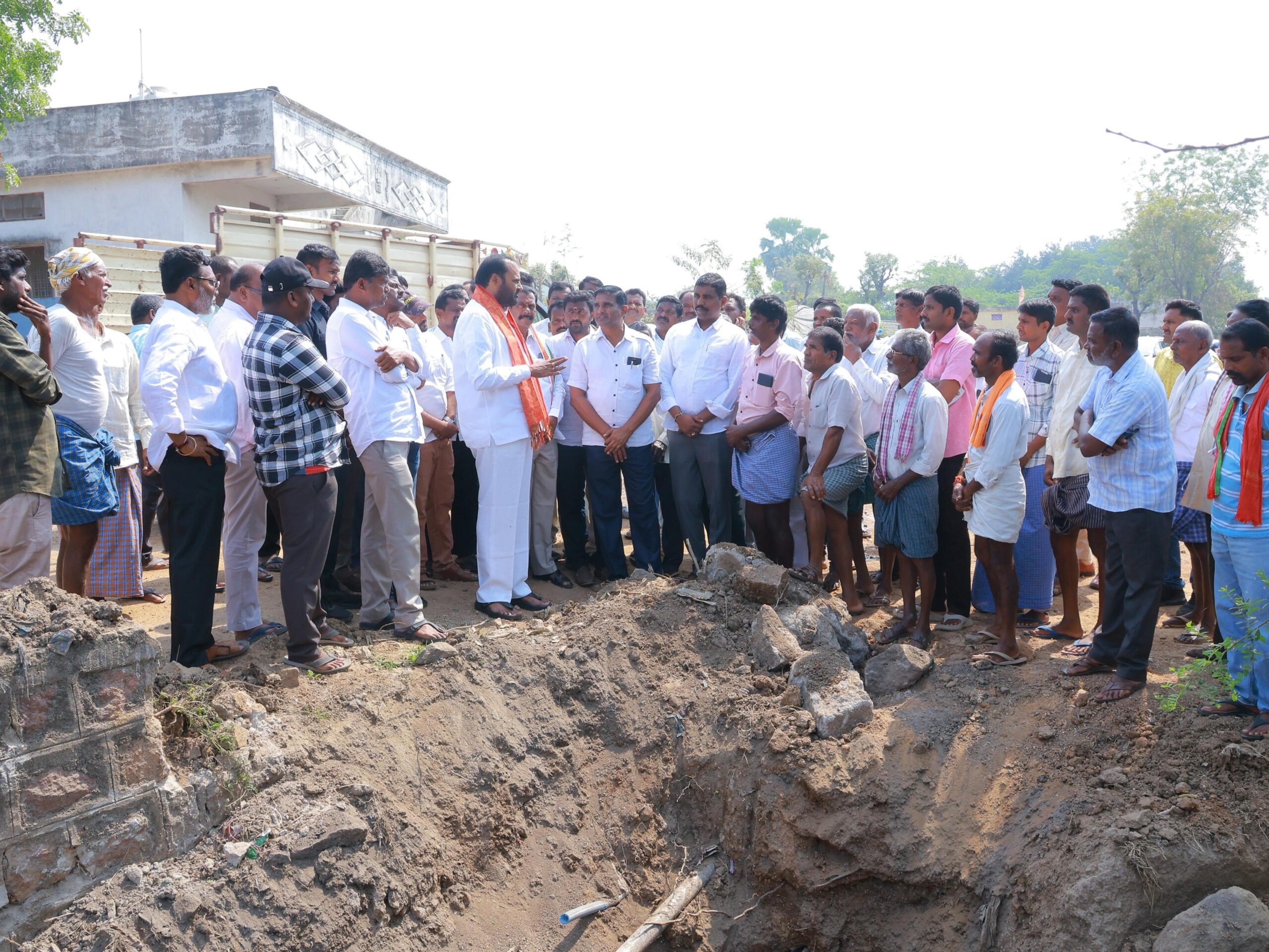 గ్రామాల అభివృద్ధి లక్ష్యం: ఎమ్మెల్యే