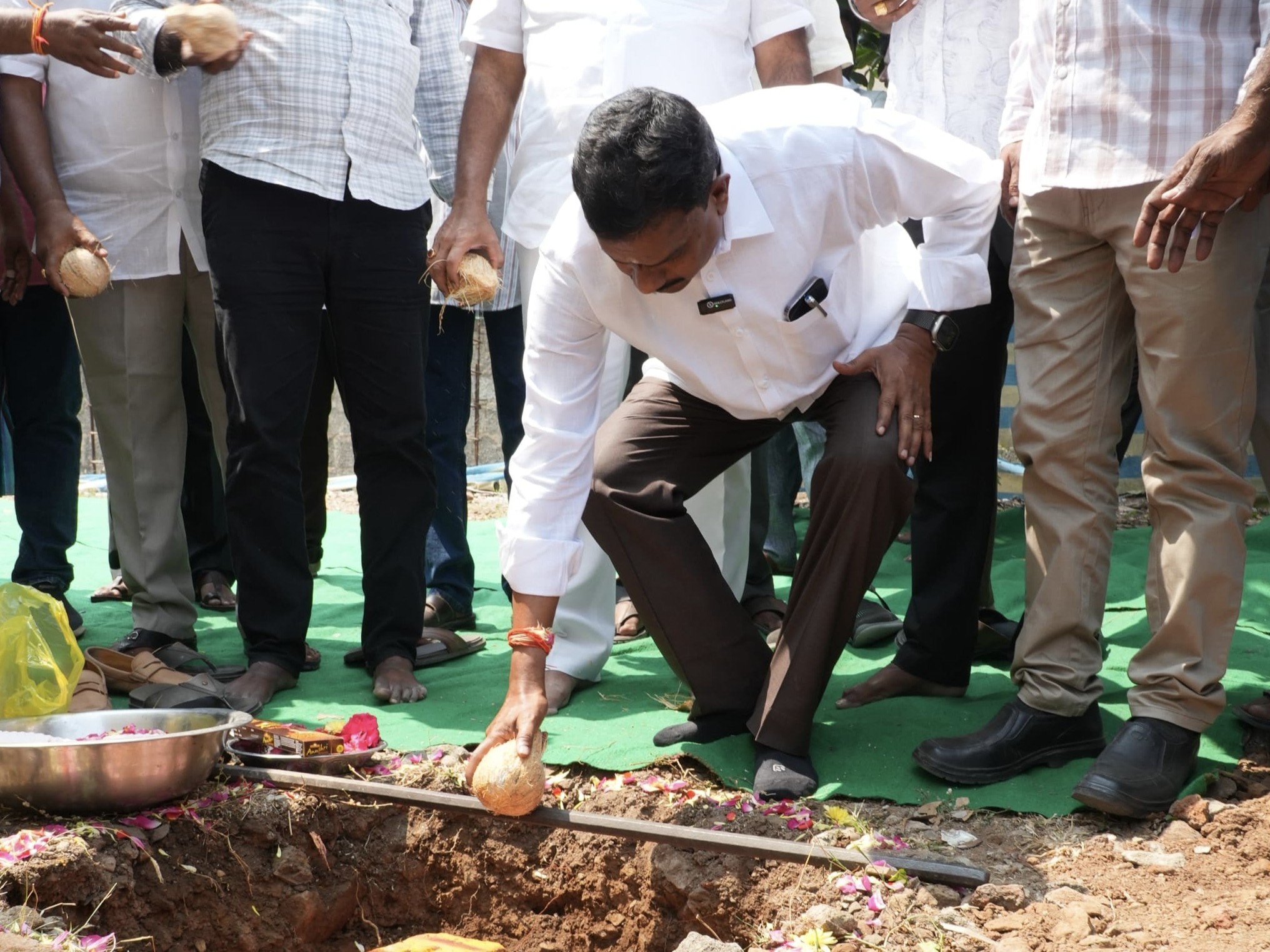 పాఠశాల అభివృద్ధి పనులకు ఎమ్మెల్యే శంకుస్థాపన