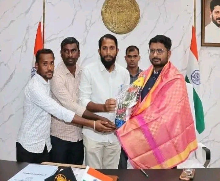 ‘లైబ్రరీలో మౌలిక వసతులు కల్పించండి’