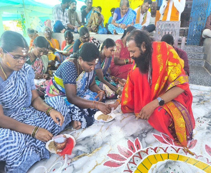 ప్రారంభమైన కోటి తలంబ్రాల దీక్ష