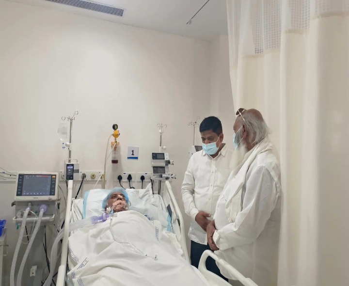 హనుమంతరాయ చౌదరిని పరామర్శించిన జేసీ