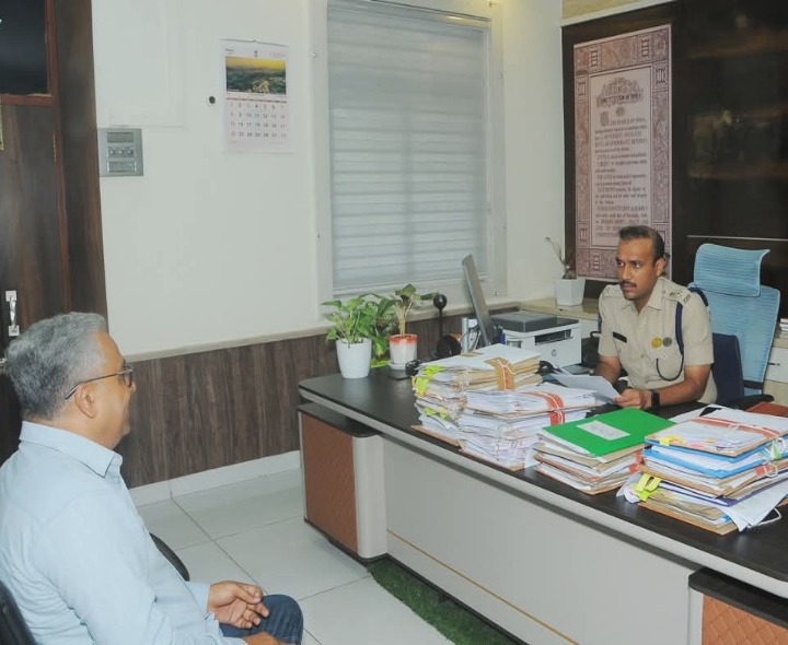 జిల్లా పోలీస్ కార్యాలయంలో 165 ఫిర్యాదులు