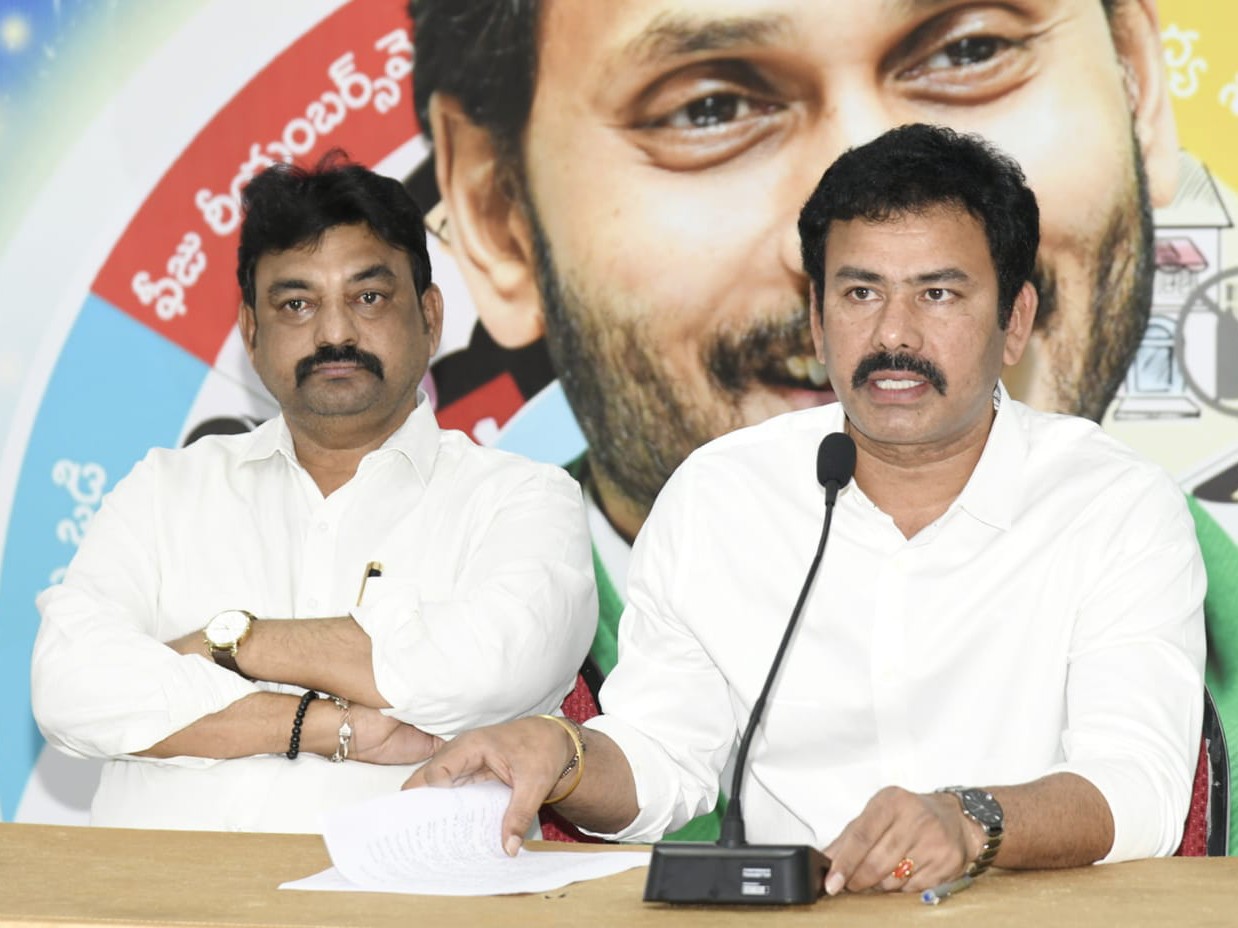 భూముల కేటాయింపులపై విమర్శలు