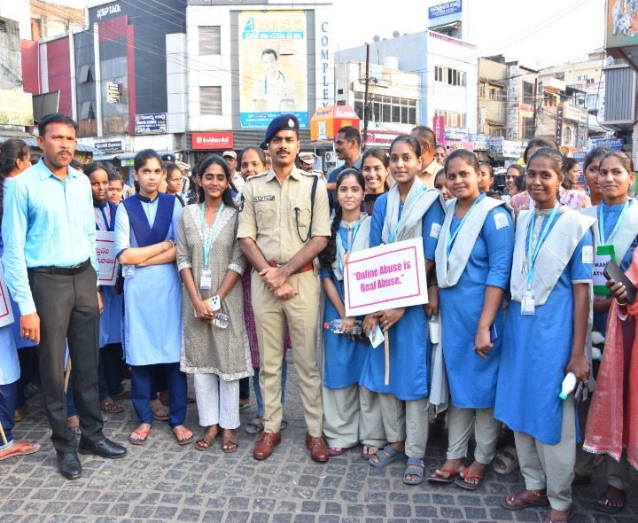 మహిళల భద్రతకు ప్రాధాన్యం: ఎస్పీ