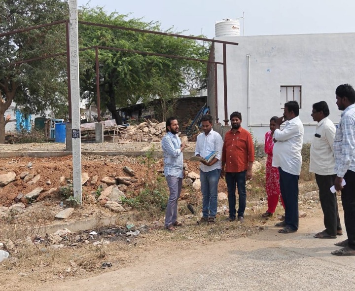 ‘పెద్ద నాగులవరంలో ఆక్రమణలు తొలగింపు’