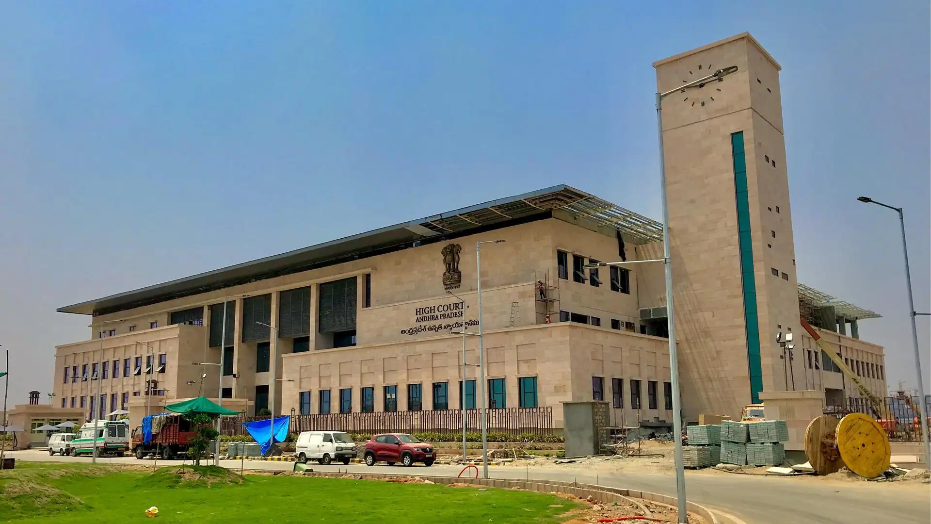 సునీల్‌ నాయక్‌ విచారణకు హాజరుకావాలి: హైకోర్టు