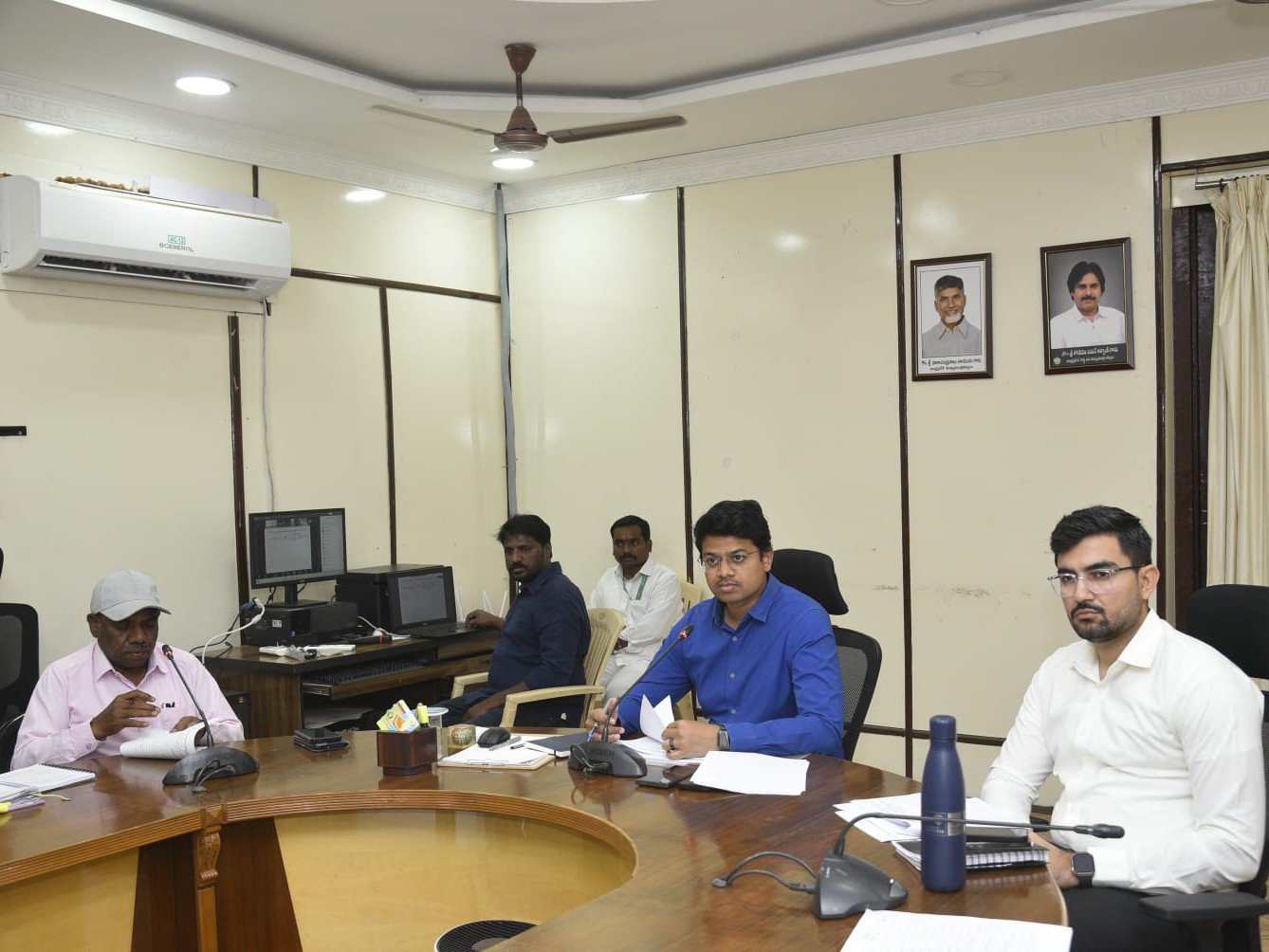 ‘రేషన్ డీలర్లు సరైన తూకముతో పంపిణీ చేయాలి’