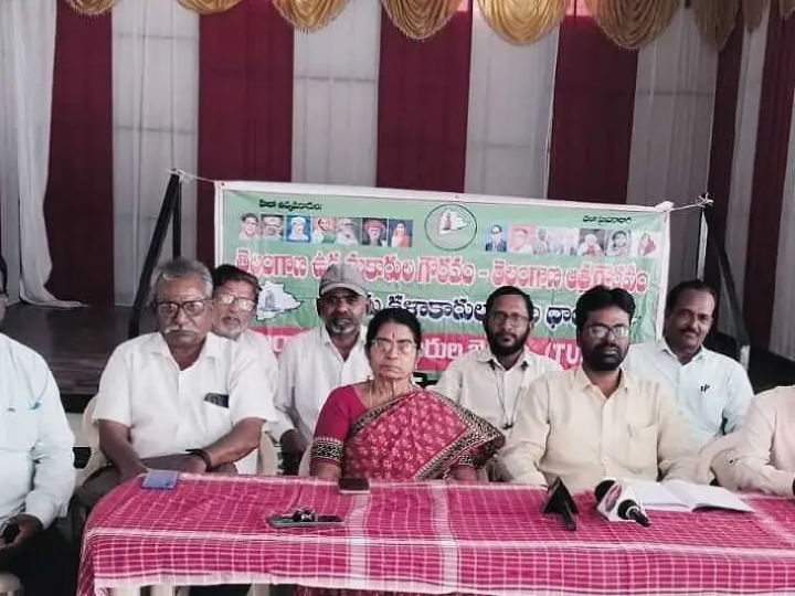 హైకోర్టు తీర్పును అమలు చేయాలి: కోతి మాధవి