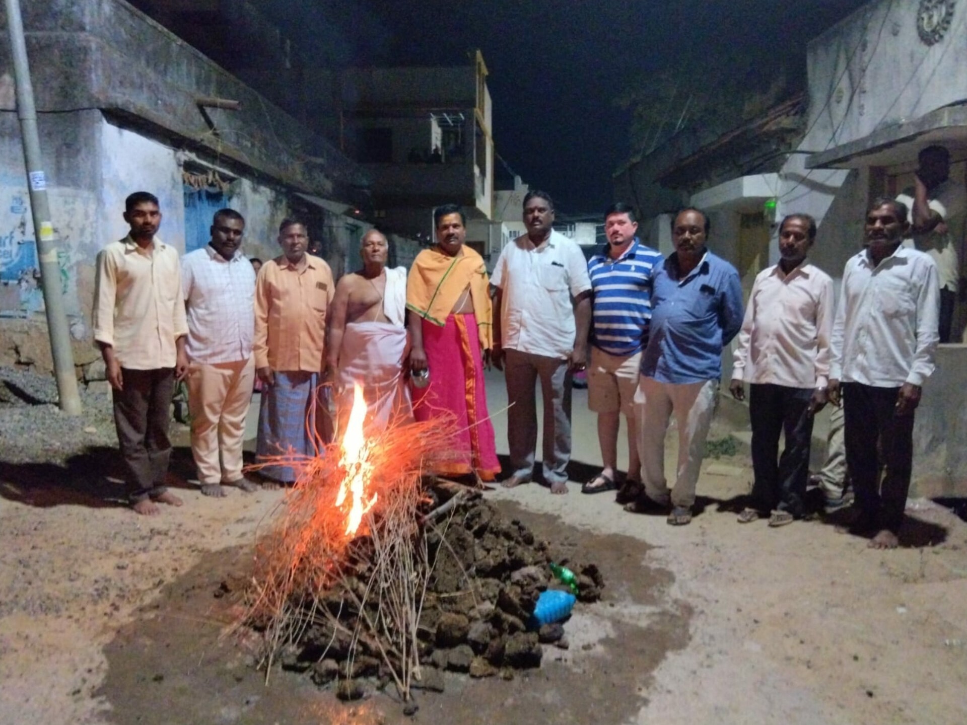 ఘనంగా కామ దహన కార్యక్రమం