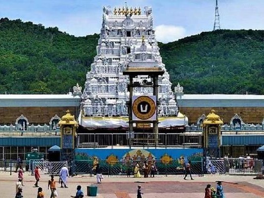 రాత్రి నుంచి శ్రీవారి సర్వదర్శనం ప్రారంభం