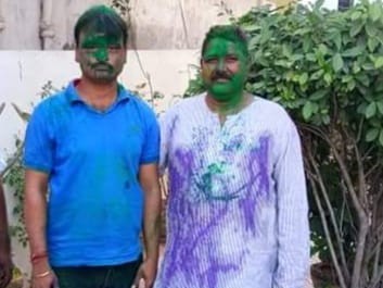 హోలీ వేడుకల్లో పాల్గొన్న ఎమ్మెల్యే