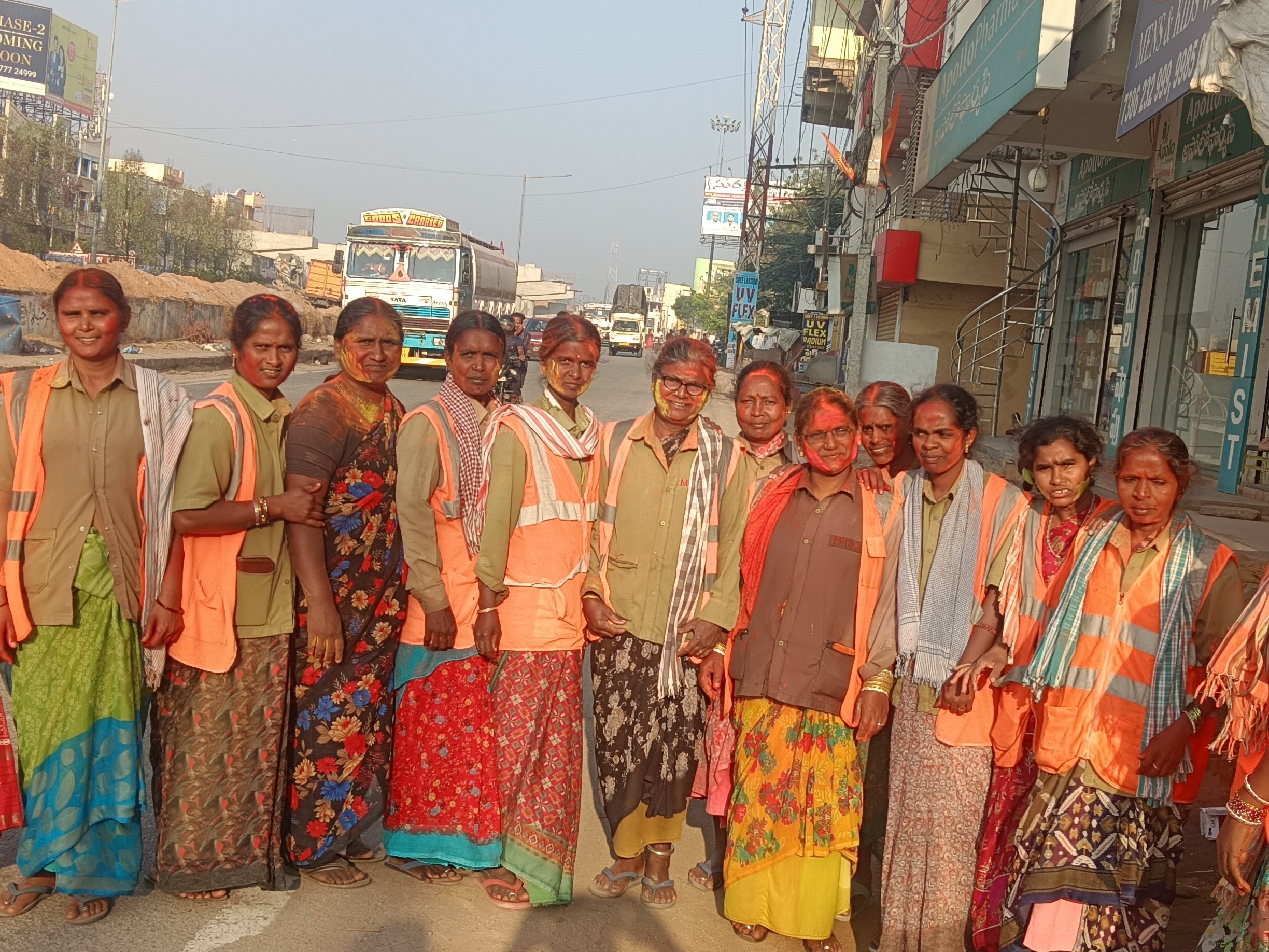 చిట్యాలలో హోలీ సంబరాలు