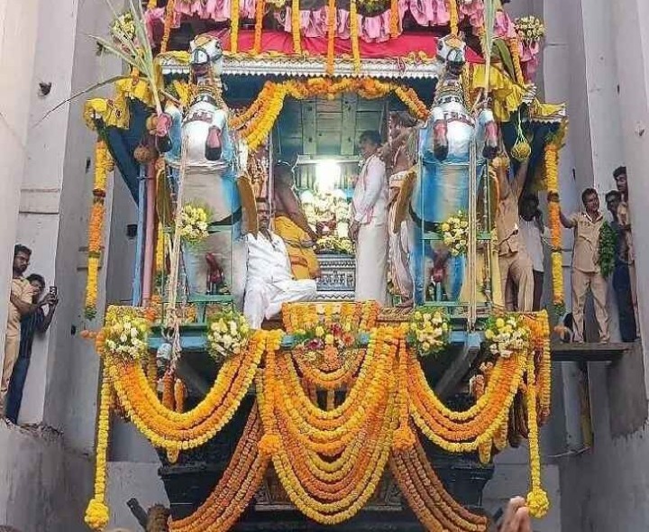 మంగళగిరిలో వైభవంగా రథారోహణ