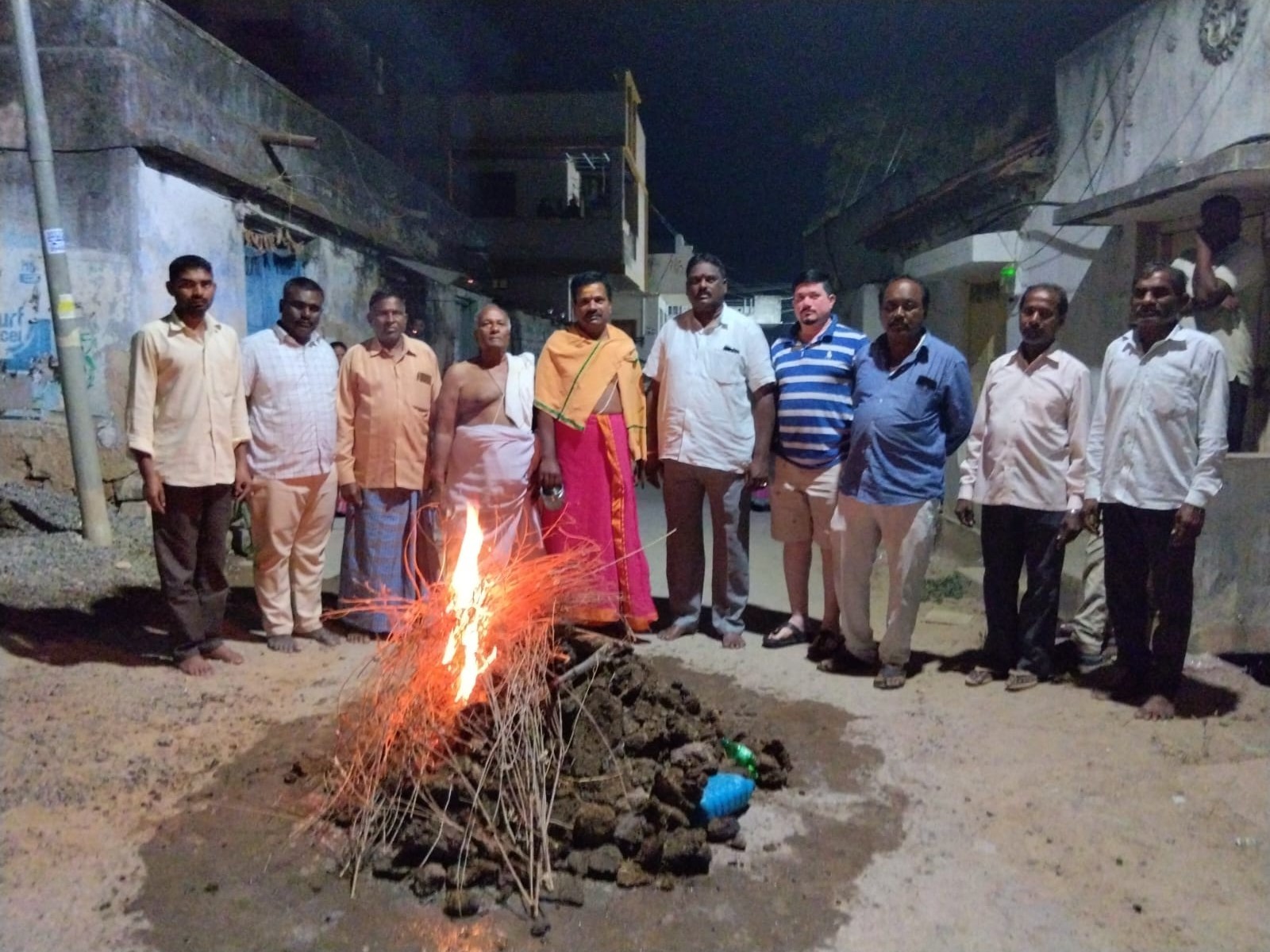 చందుర్తిలో ఘనంగా కామ దహనం