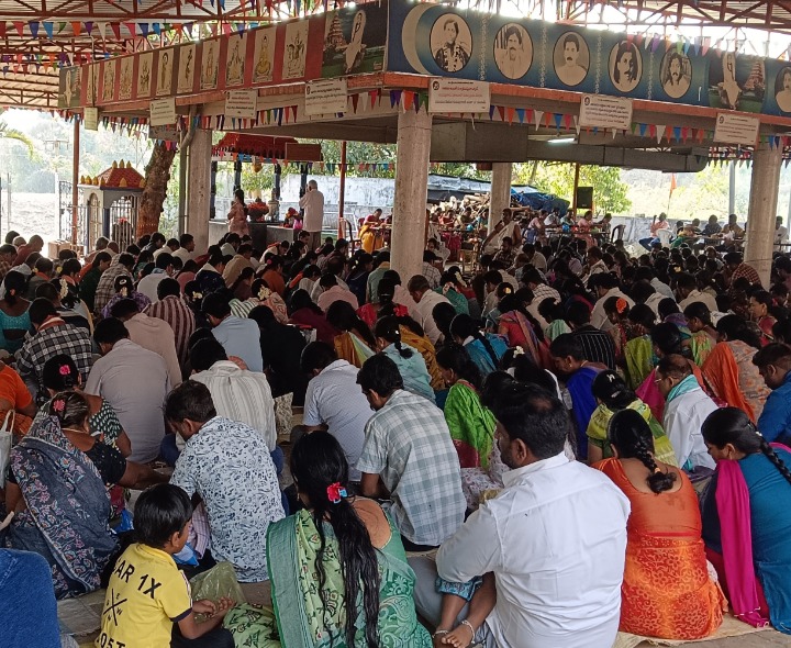 పాకలపాడు ఆశ్రమంలో పౌర్ణమి పూజలు