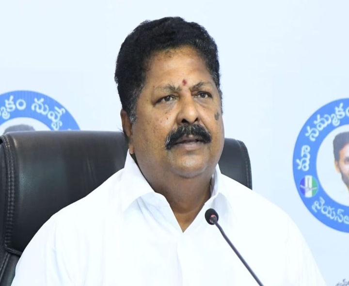 మాజీమంత్రి కారుమూరిపై మరో కేసు నమోదు