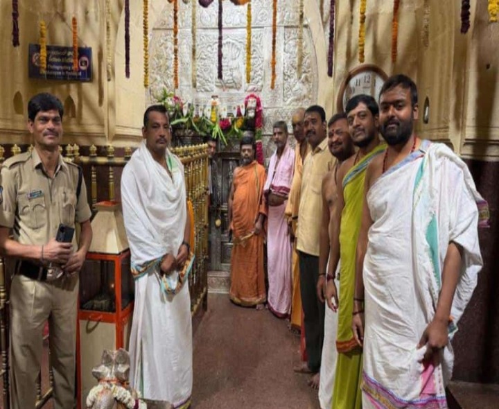 కేతకిలో సంగమేశ్వర గుడి తలుపులు ముసివేత