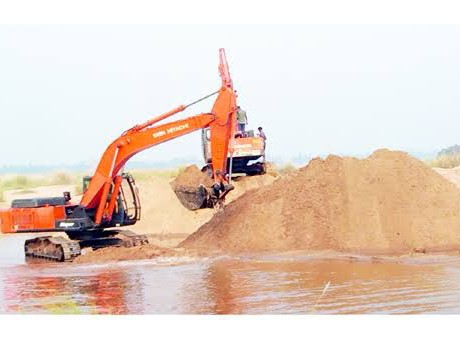 ప్రజలు దుష్ప్రచారాలను నమ్మవద్దు: రమేశ్