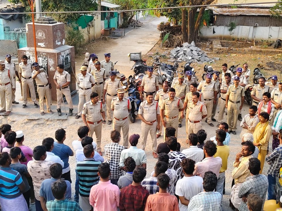 మైదుకూరులో కార్డన్ అండ్ సెర్చ్ ఆపరేషన్