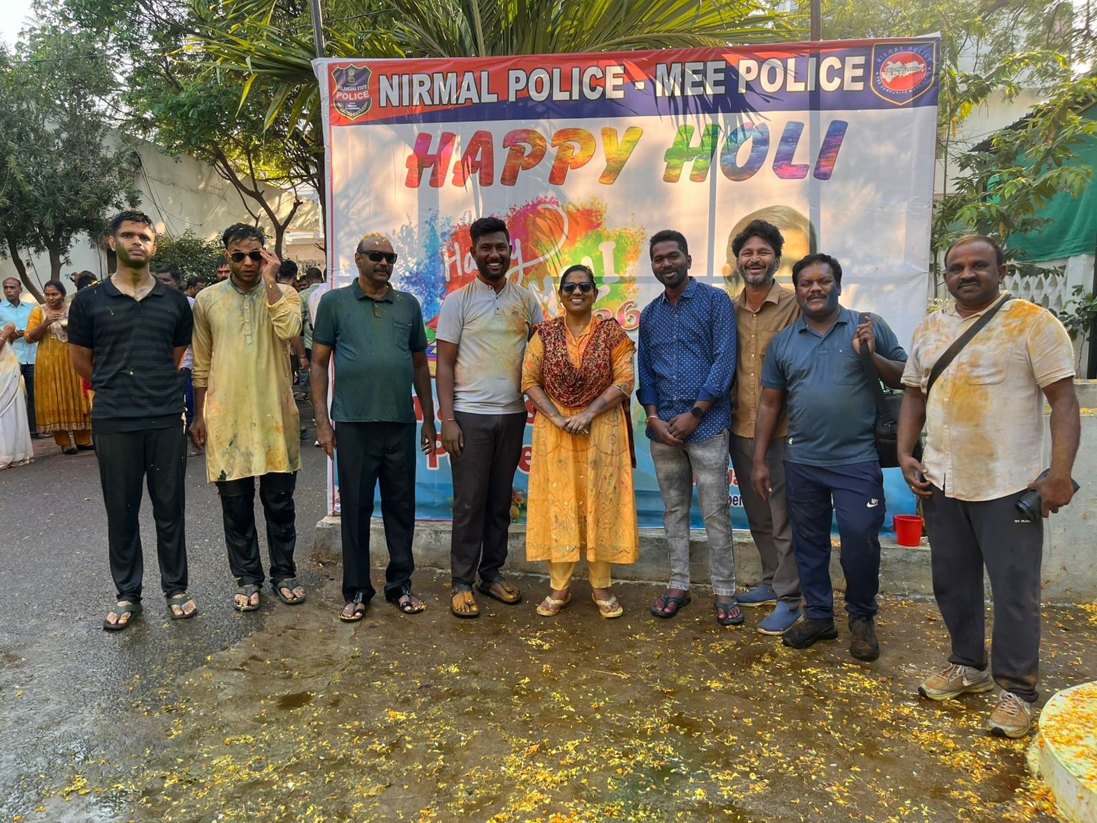 హోలీ వేడుకల్లో పాల్గొన్న జిల్లా ఎస్పీ