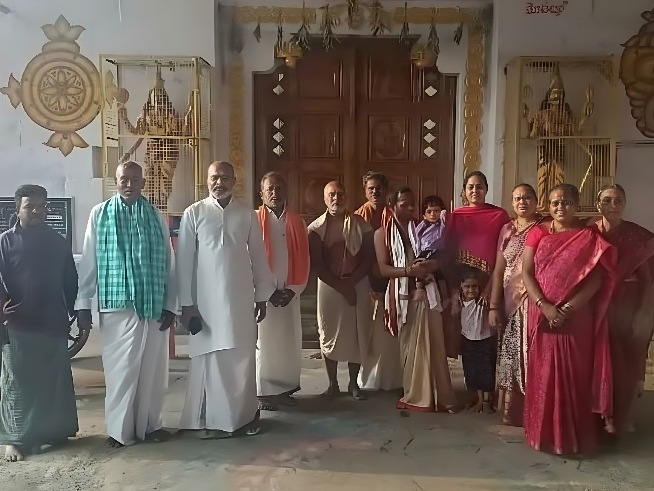 గ్రహణం నేపథ్యంలో ఆలయం మూసివేత