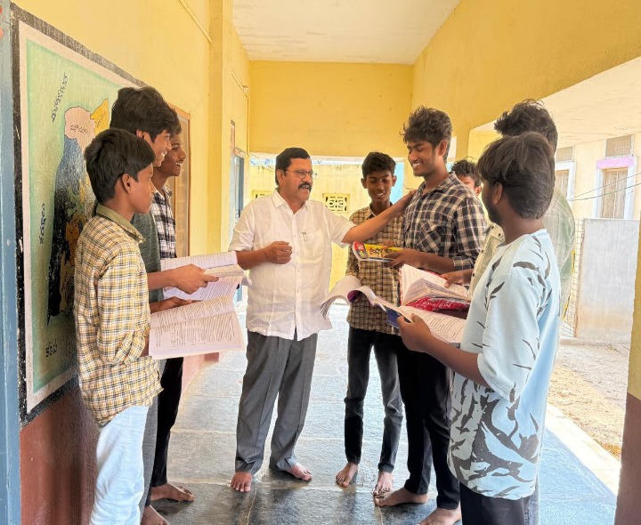 పెద్దారికట్ల హాస్టల్ ఆకస్మిక తనిఖీలు